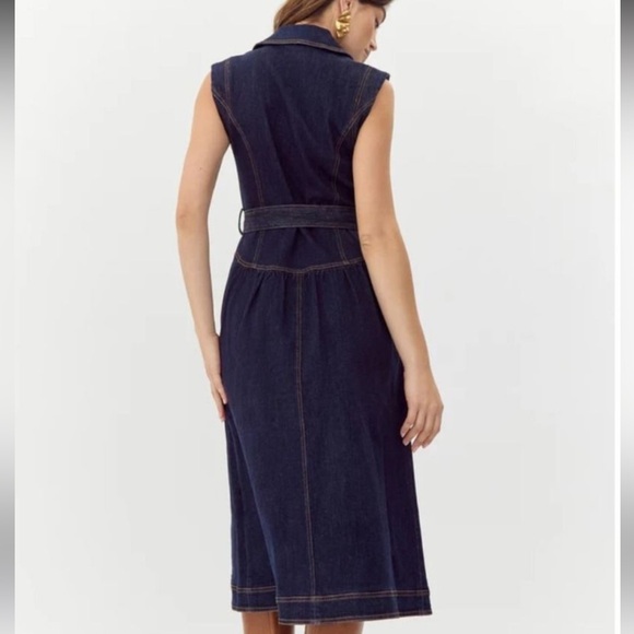 Adelyn Rae Navy Sleeveless Midi Dress - Picture 3 of 16